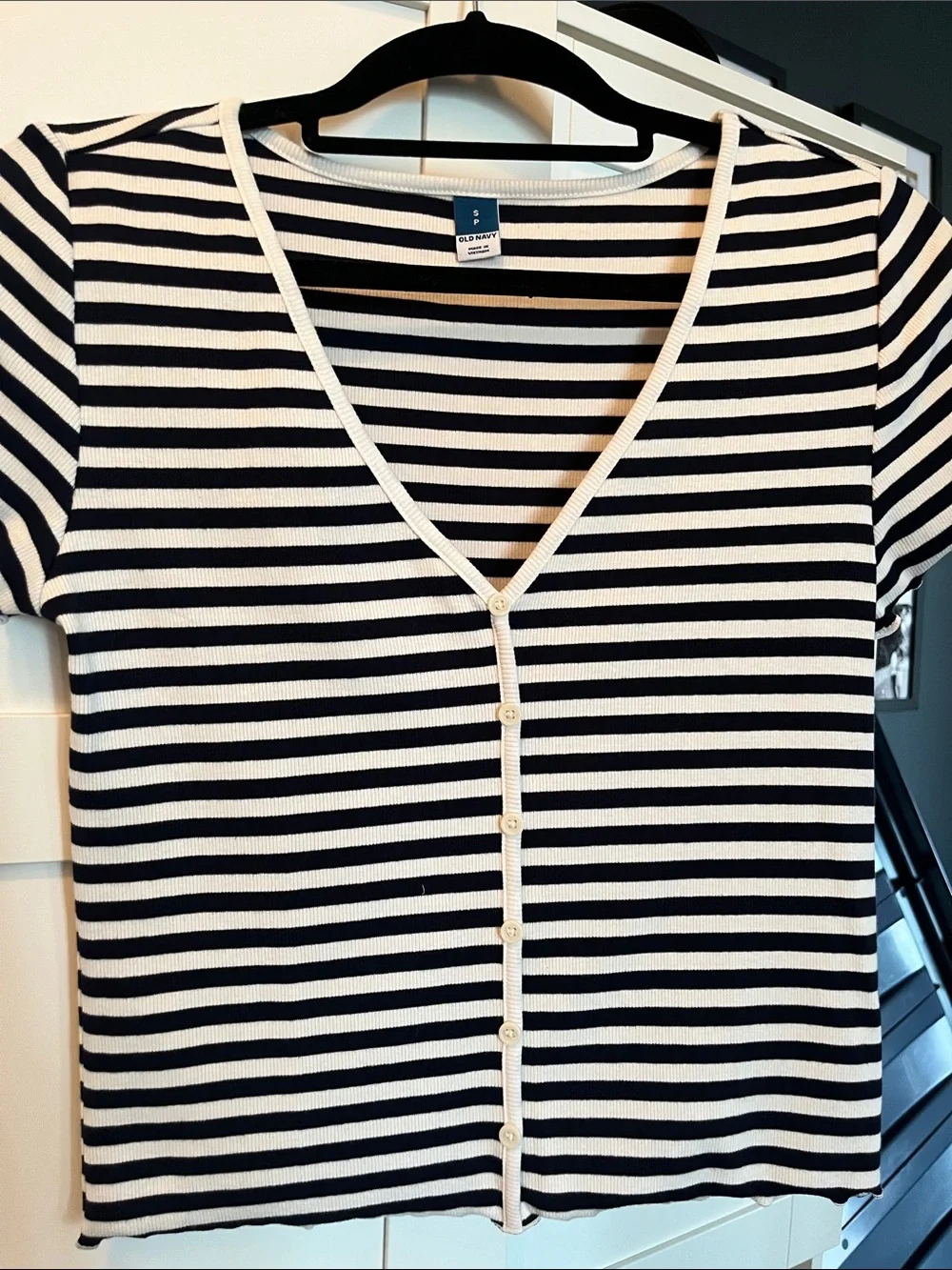 Old Navy Black & White Striped V-Neck Button Front Tee - Picture 6 of 6